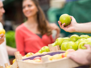 Appelhof | Apfel | Verkauf | Kundin
